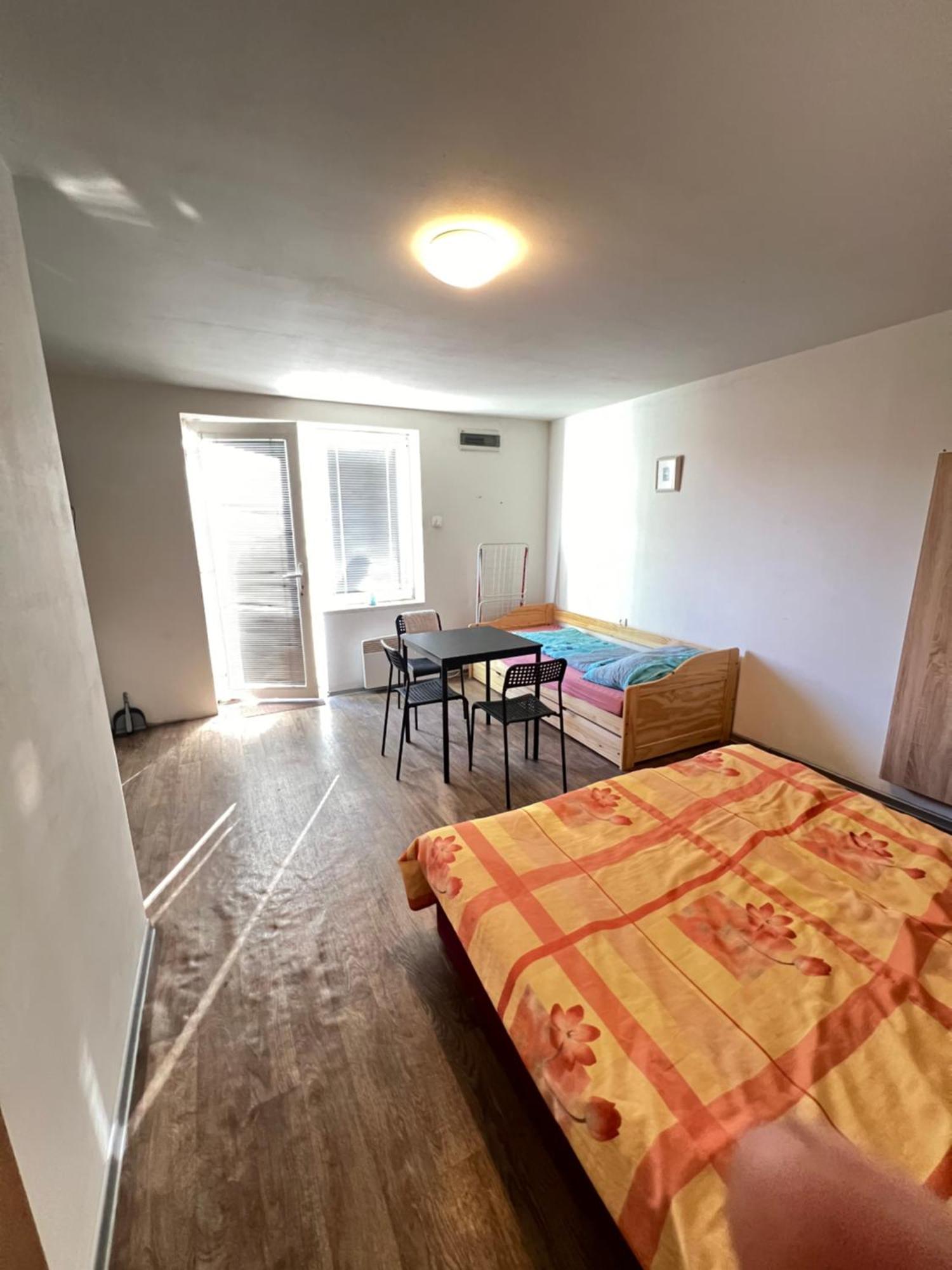 Ubytovani Sykora Apartments Velky Meder Ngoại thất bức ảnh